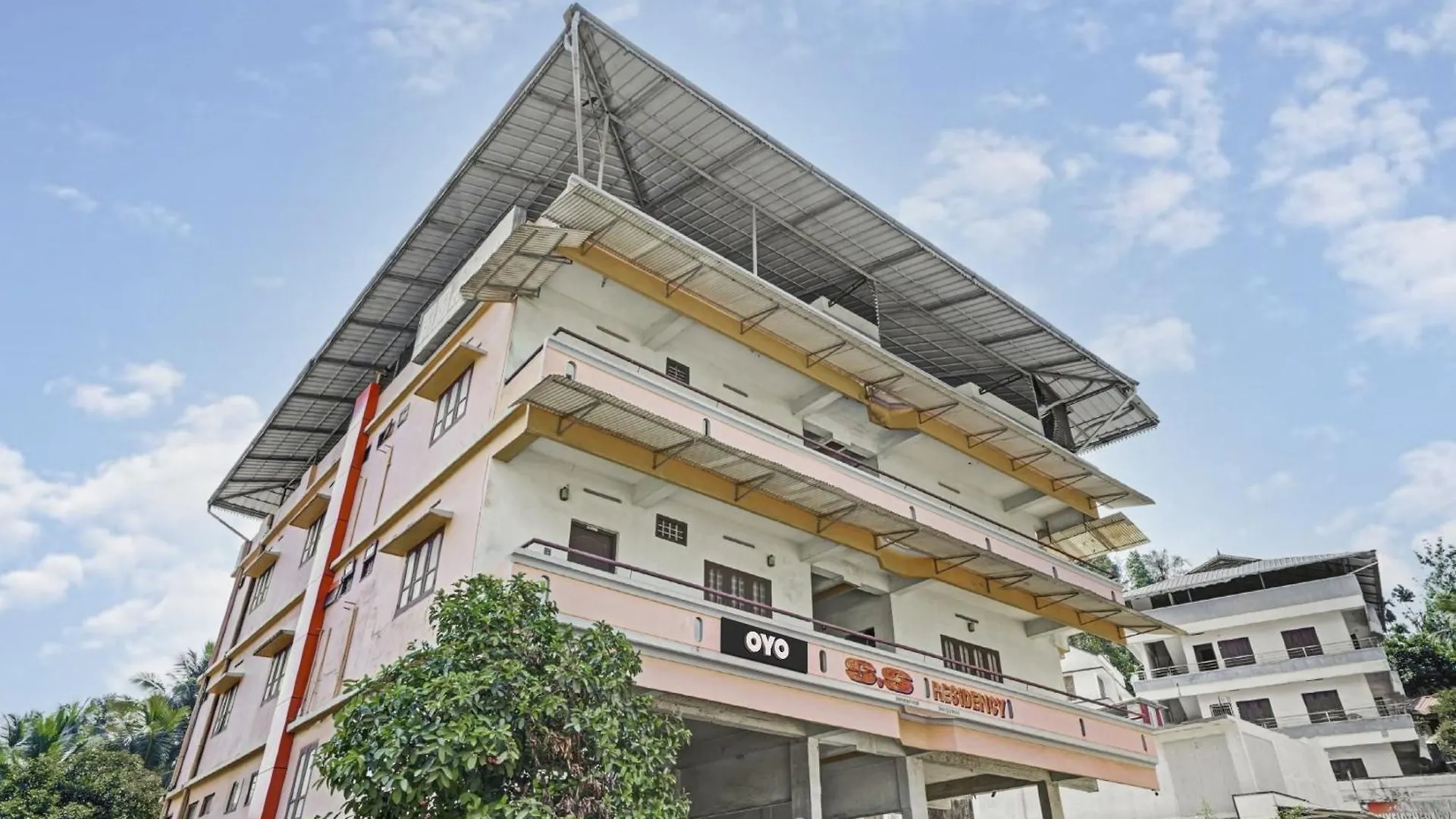 Hotel O Ss Residency Punalur